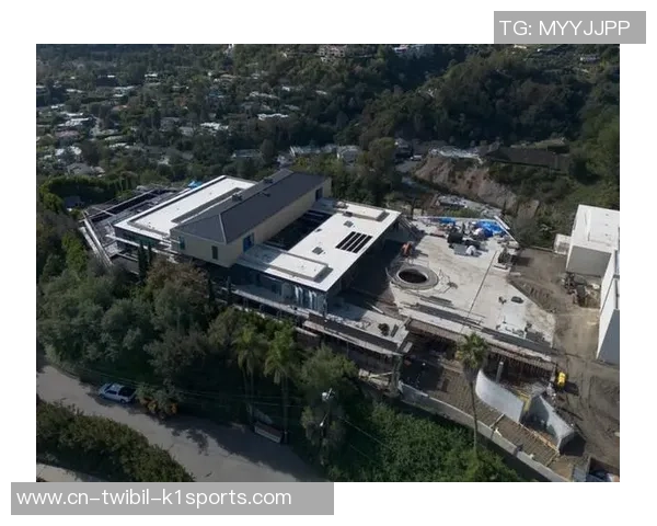 最新航拍！詹姆斯巨型豪宅加速制作进展 5年前3700万美元买下地皮